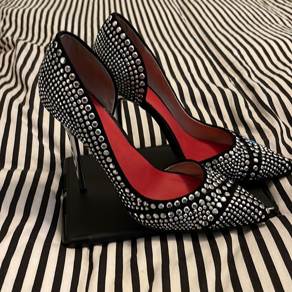 Tamar Braxton heels